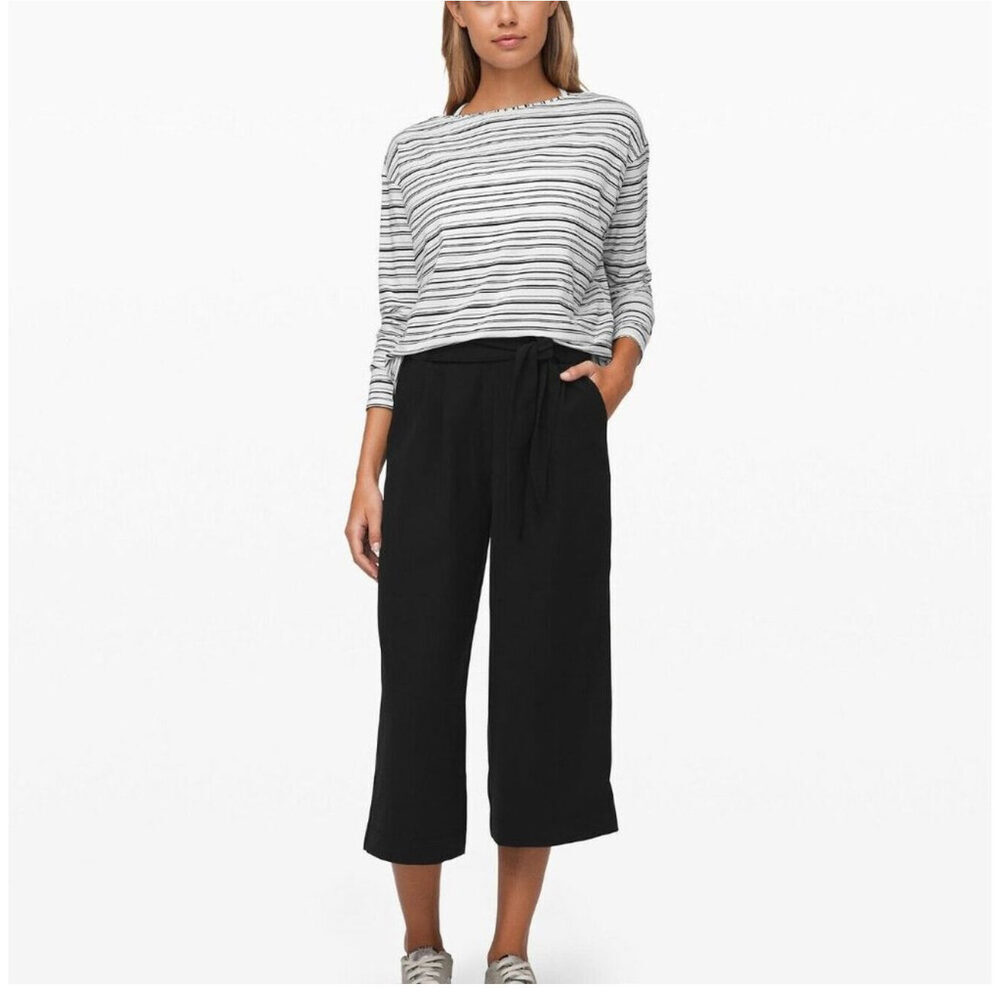Lululemon Noir Crop Black Tie Waist Pants Wide Leg Black Pants Size 2